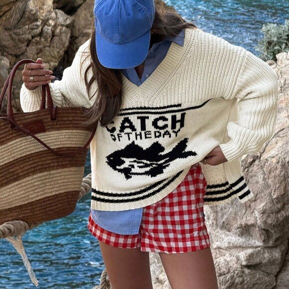 Casual Women's fun print Vneck Knit sweater - Picture 2 of 7